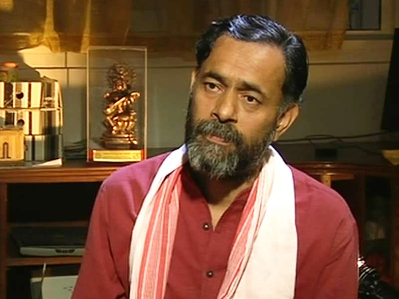 रवीश कुमार से बातचीत में भावुक हो उठे योगेंद्र यादव