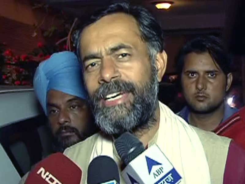 नेशनल रिपोर्टर : पीएसी से बाहर निकाले गए योगेंद्र-प्रशांत