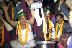 होली का बनारसी रंग होली का बनारसी रंग