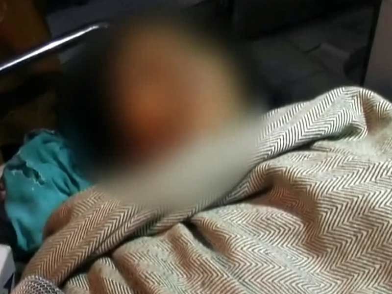 यूपी : महिला का पड़ोस के तीन लड़कों पर गैंगरेप का आरोप