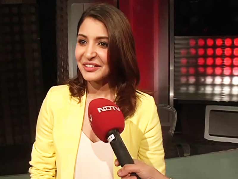 निजी जिंदगी पर बात नहीं करना चाहती : अनुष्का