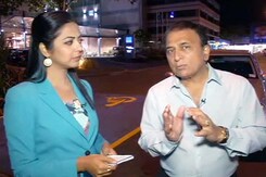 मैच को भांप लेते हैं धोनी : सुनील गावस्कर मैच को भांप लेते हैं धोनी : सुनील गावस्कर