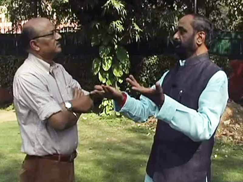 पूर्व पीएम को कोर्ट का समन होना अच्छी बात नहीं : हंसराज अहीर