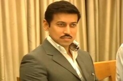 Minister Meets Censor Board to 'Modernise' CBFC Minister Meets Censor Board to 'Modernise' CBFC