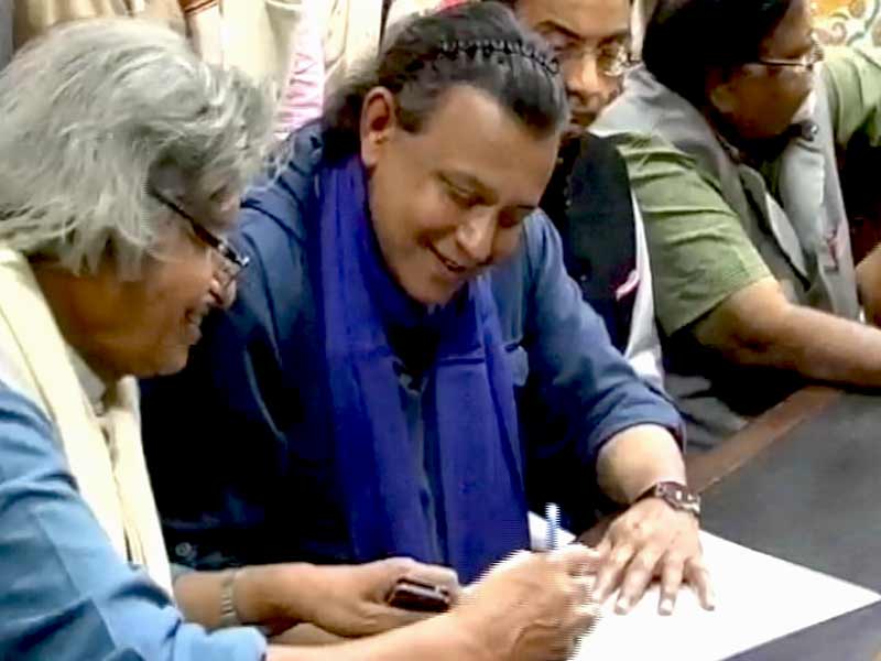 शारदा घोटला : ईडी ने मिथुन चक्रवर्ती को भेजा समन