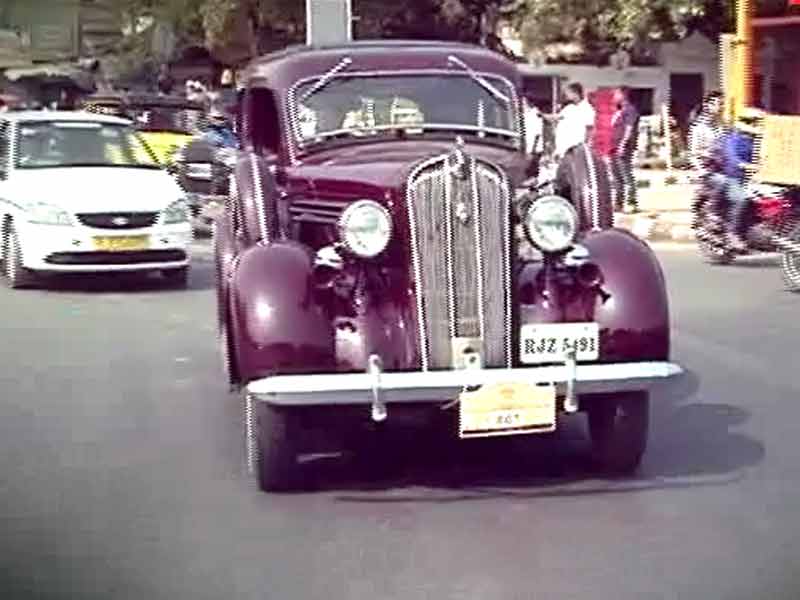 Video : CNB Bazaar Buzz: Vintage Car Rally, Alcohol Countermeasures Lab & JLR's Future Tech
