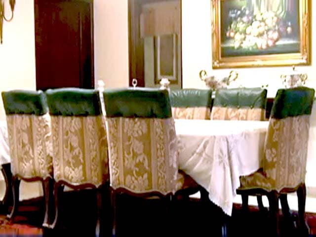 Property It's Hot: English Classic Home Décor