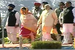 पंजाब के हुसैनीवाला का दौरा किया प्रधानमंत्री नरेंद्र मोदी ने पंजाब के हुसैनीवाला का दौरा किया प्रधानमंत्री नरेंद्र मोदी ने
