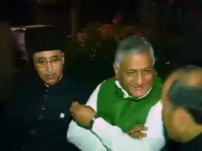 Video : General VK Singh's Tweets of 'Disgust' and 'Duty' Fuel Speculation, Barbs