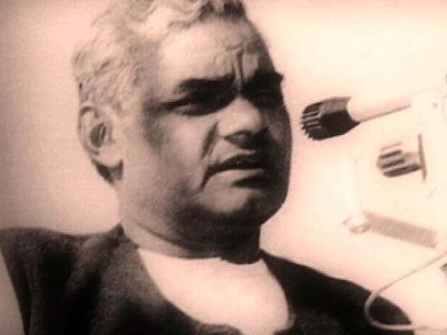 Video : Former PM Vajpayee to Receive Bharat Ratna at Home Today