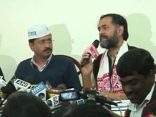 In Crucial AAP Meet Today, a Decision Likely on Rebels Yogendra Yadav, Prashant Bhushan