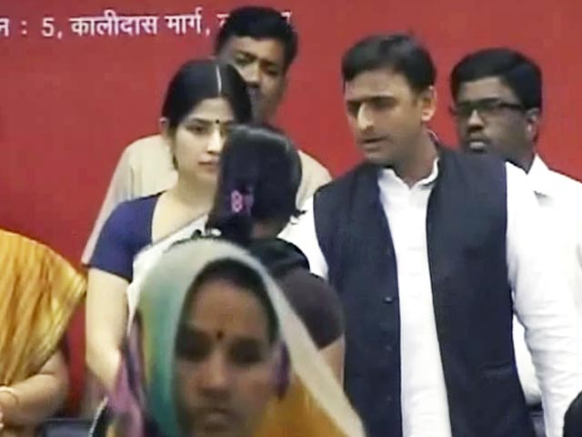 एसिड अटैक की शिकार का मुफ्त इलाज कराएगी यूपी सरकार