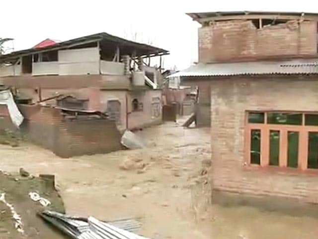Video : Flood Declared in Kashmir After Heavy Rain