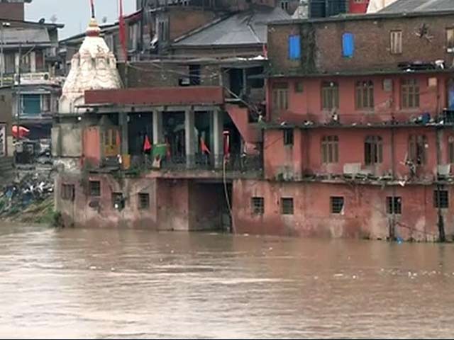 घाटी में सैलाब : सरकार ने कश्‍मीर में घो‍षित की बाढ़