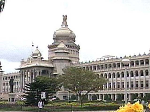 Karnataka Legislators Give Themselves a Hefty Hike