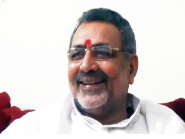 गिरिराज सिंह फिर विवादों में, सोनिया गांधी पर की आपत्तिजनक टिप्पणी