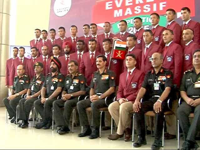 एवरेस्ट पर चढ़ाई करके वहां सफाई अभियान चलाएगी भारतीय सेना