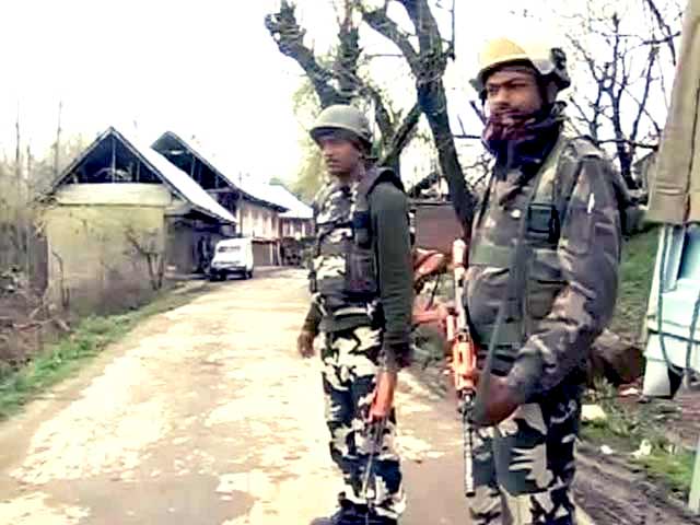 1 Police Officer Killed, Civilian Injured in Encounter in Jammu and Kashmir