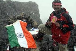 मल्ली मस्तान बाबू की मौत से पर्वतारोही सन्न मल्ली मस्तान बाबू की मौत से पर्वतारोही सन्न