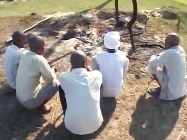 बेमौसम बारिश के मारे किसान कर रहे हैं खुदकुशी