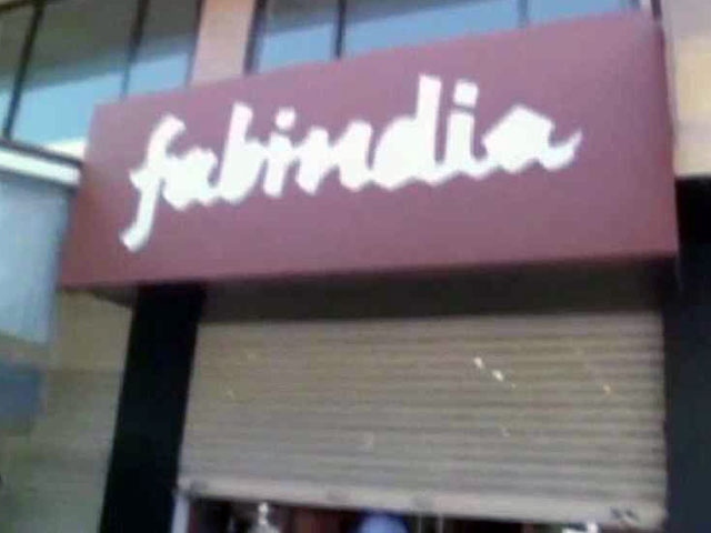 Goa Police Summons Fabindia Bosses Over Allegations Made by Minister Smriti Irani