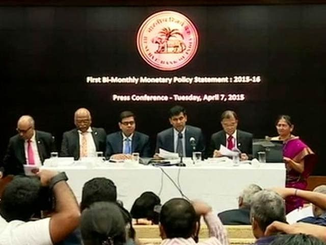 Video : EMIs to Fall as SBI Cuts Lending Rate After Rajan's Tough Talk