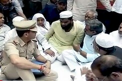 तुर्कमान गेट रोडरेज को लेकर राजनीति शुरू तुर्कमान गेट रोडरेज को लेकर राजनीति शुरू