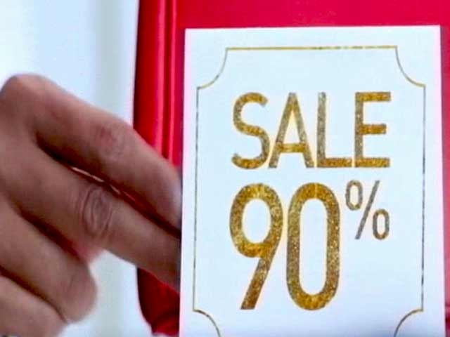 The Online vs. Offline Battle