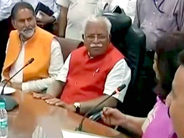 खट्टर सरकार ने सूचना आयुक्तों की नियुक्ति मामले में लिया यू-टर्न