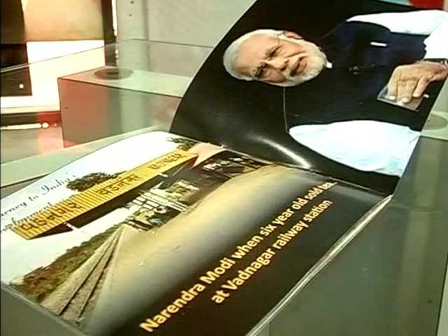 In Gujarat, 12-Hour Bus Tours for Tourists Who Are PM Modi Fans