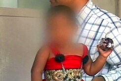 मुंबई पुलिस की गिरफ्त में बच्चा चोर, भीख मंगवाने के लिए चोरी मुंबई पुलिस की गिरफ्त में बच्चा चोर, भीख मंगवाने के लिए चोरी