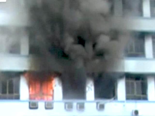 कोलकाता : सचिवालय की नई इमारत में लगी आग पर काबू पाया गया