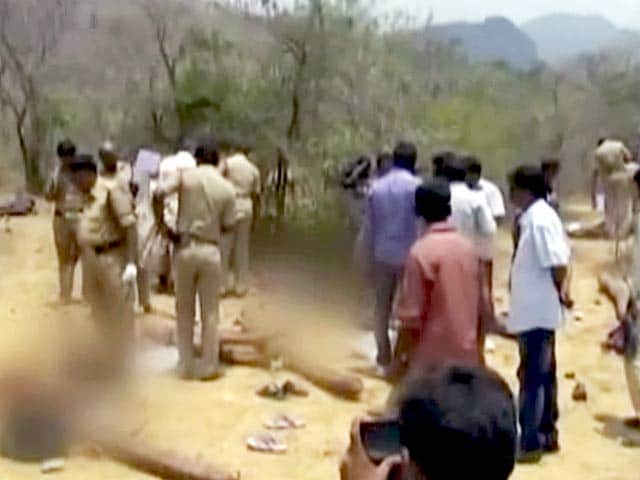 Video : Chittoor Killings: 2 Witnesses Who Claim Encounter in Andhra Pradesh Was Fake, to Meet Rights Body