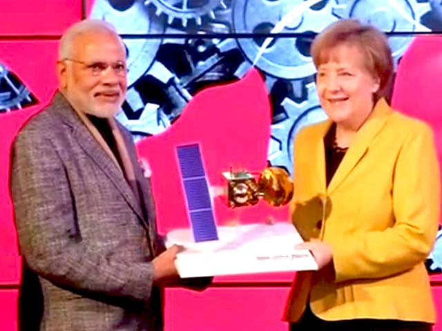 पूरे विश्व को भारत आने का निमंत्रण देता हूं : हैनोवर में पीएम मोदी