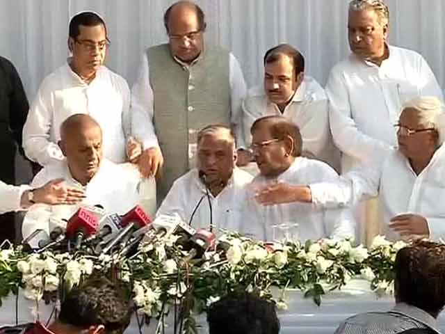 Video : 6 Parties of Janata Parivar Announce Merger, Mulayam Singh Yadav to be Chief of New Party