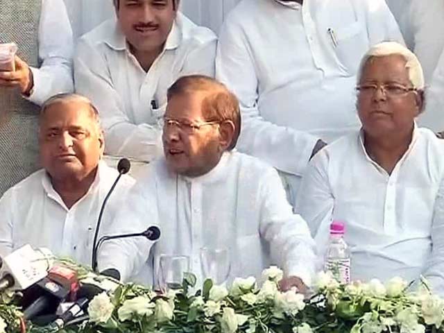 प्राइम टाइम इंट्रो : कितनी बड़ी चुनौती देगा जनता परि‍वार?