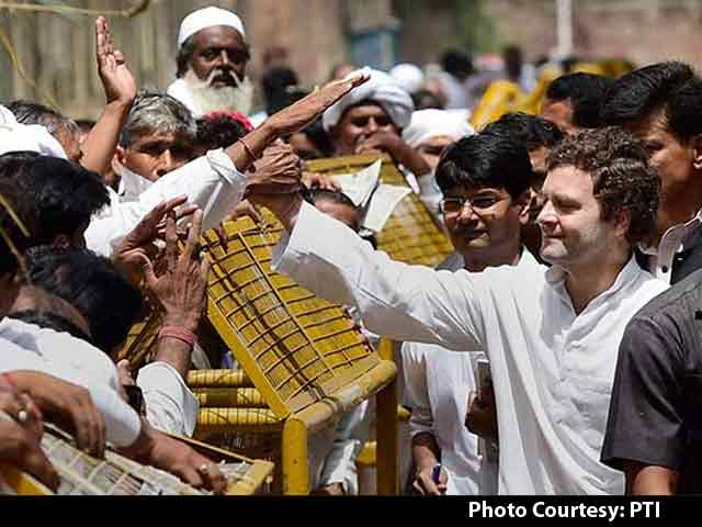Video : Rahul Gandhi to Address Mega Farmer Rally at Delhi's Ramlila Grounds Today