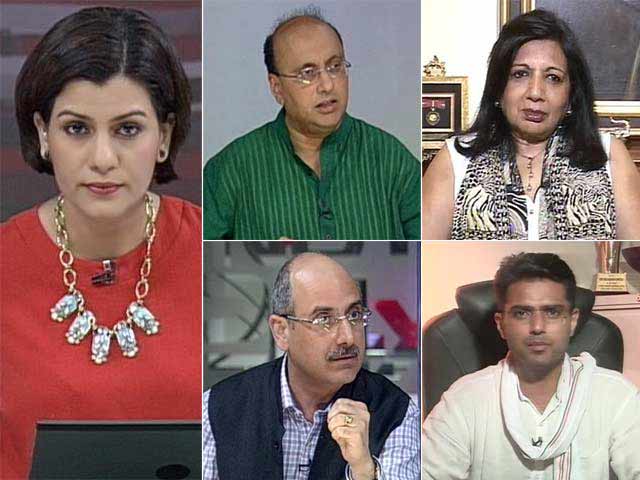 Rahul Gandhi vs PM Narendra Modi: Who is More Effective on the Land Bill?