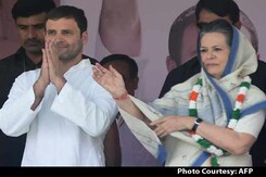 'PM Paying Back Industrialists Who Helped Him,' Says Rahul Gandhi at Farmers' Rally 'PM Paying Back Industrialists Who Helped Him,' Says Rahul Gandhi at Farmers' Rally