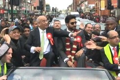 Abhishek Bachchan Leaves Leicester Star Struck Abhishek Bachchan Leaves Leicester Star Struck