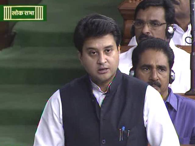 'Sack Minister Giriraj Singh, PM Must Apologise,' Says Congress in Parliament