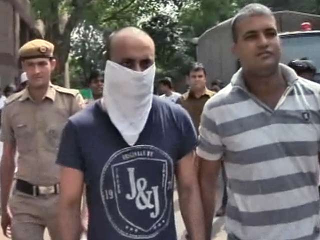 क्या समलैंगिकता बनी एम्स की डॉक्टर की खुदकुशी की वजह?