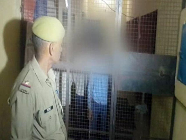 मथुरा में नाबालिग ने गैंगरेप के बाद आत्मदाह की कोशिश की