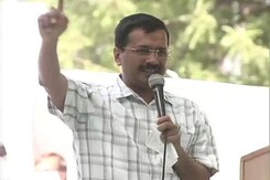 'This Government is Anti-Farmer and For the Super Rich,' Says Arvind Kejriwal at Delhi Rally 'This Government is Anti-Farmer and For the Super Rich,' Says Arvind Kejriwal at Delhi Rally
