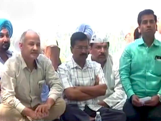 Video : गजेंद्र मामले में AAP नेताओं से पूछताछ करेगी दिल्ली पुलिस