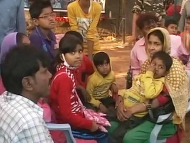 नेपाल से लौटते लोगों के लिए बिहार के रक्सौल में राहत कैंप