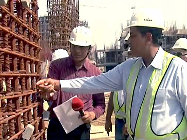 प्राइम टाइम : भूकंप के बाद का सवाल - हमारी इमारतें कितनी महफूज़?