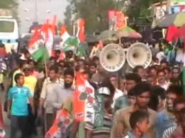 University Exams Due on Thursday, Bengal Strike Giving Nightmares to Students