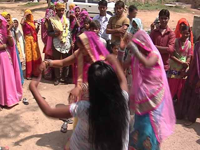 Band, Baaja, Debt: In a Village of Ruined Fields, a Wedding With an Edge