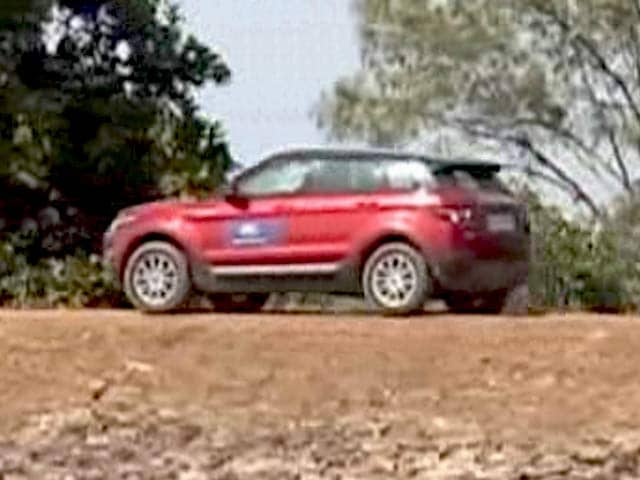 Video : CNB Bazaar Buzz: Land Rover Jungle Expedition, Toyota Camry Facelift and Goodyear's New Tyre Range
